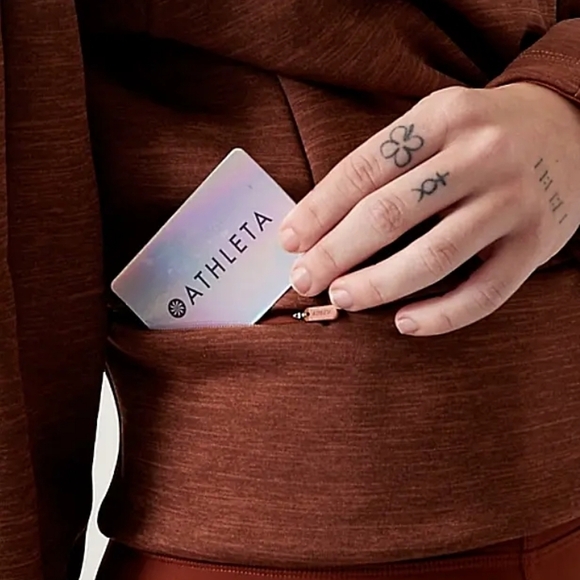 Athleta Altitude Polartec Half Zip Sweatshirt in Mahogany Heather size L NWT - Picture 9 of 11